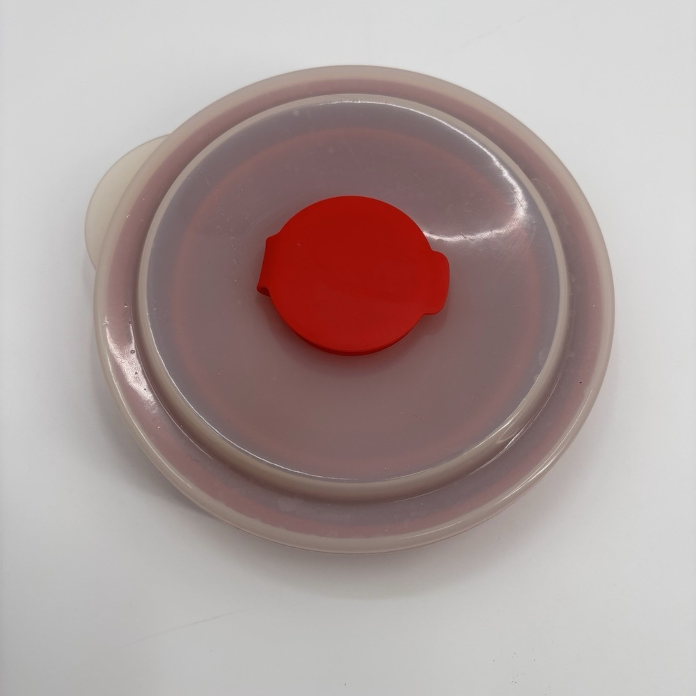 Pampered Chef Microwave Popcorn Popper Silicone Collapsible Bowl‎ w/Lid